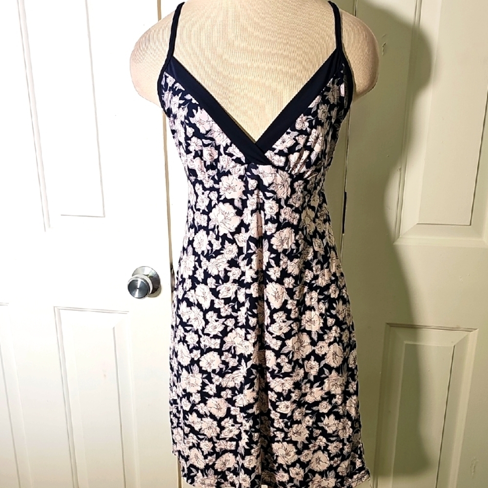 Floral Print Night Dress with Spaghetti Straps. Blue and Pink in a Size‎ Large.